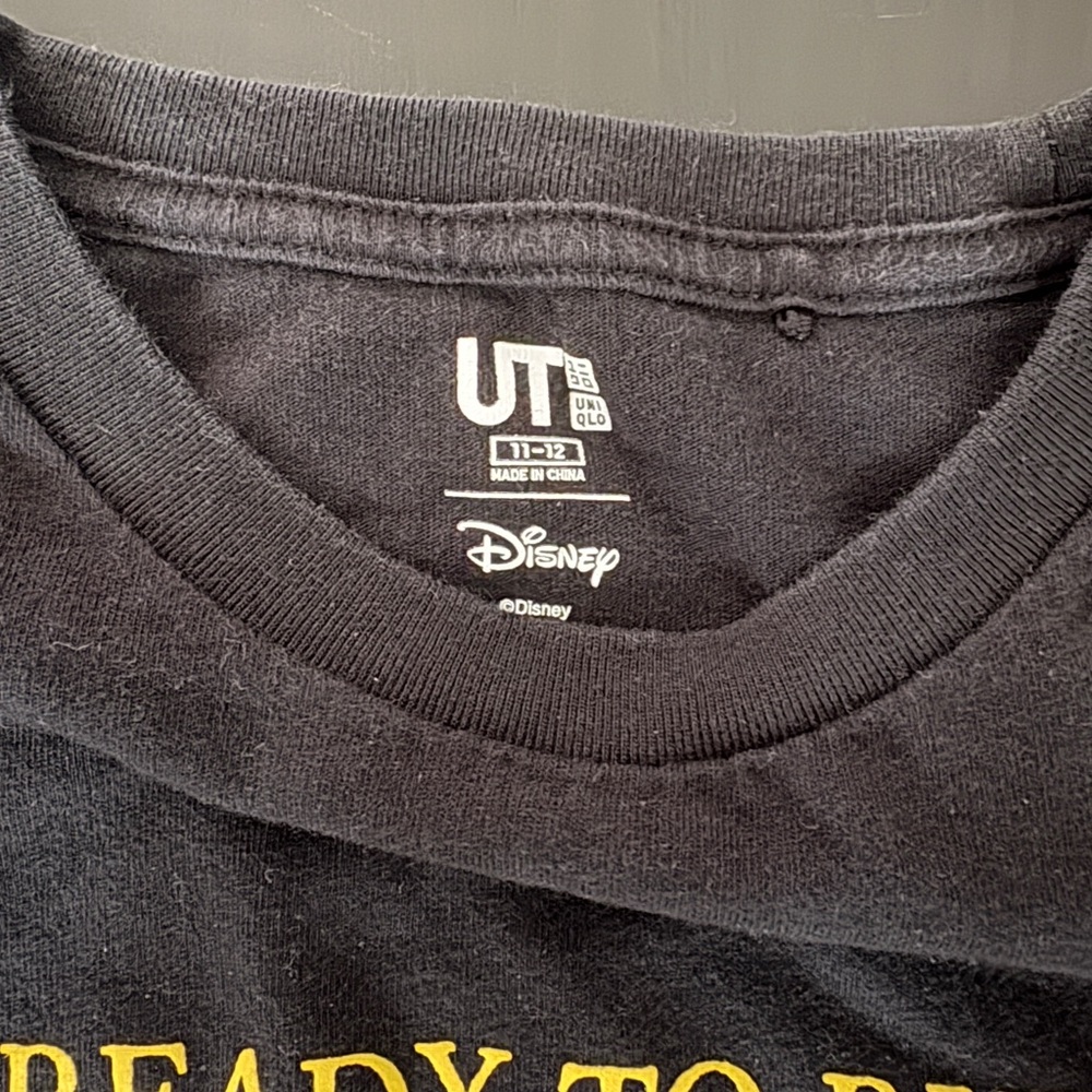 Lion King Black T-Shirt from Uniqlo - Picture 2 of 3